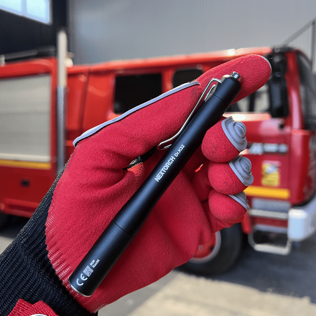 Nextorch K32 : la lampe stylo indispensable du pompier